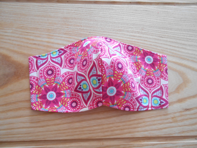 Rouška růžová s kytičkami (56/20)