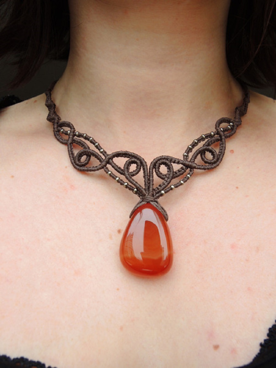 Očičkový náhrdelník