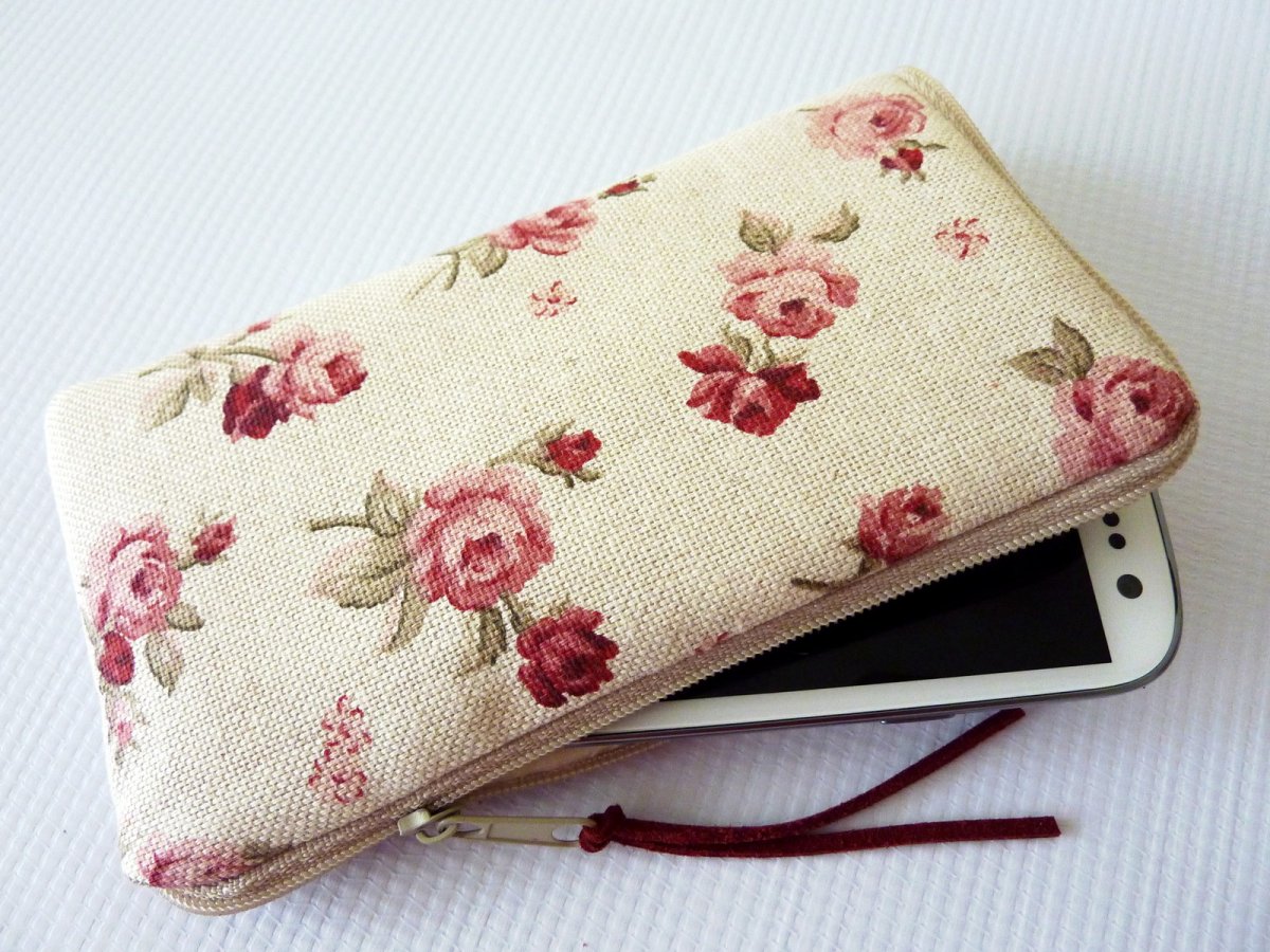 RŮŽIČKOVÝ - obal na mobil