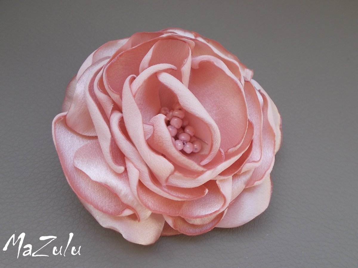 pudrovoRužová květinka /spona/brož/