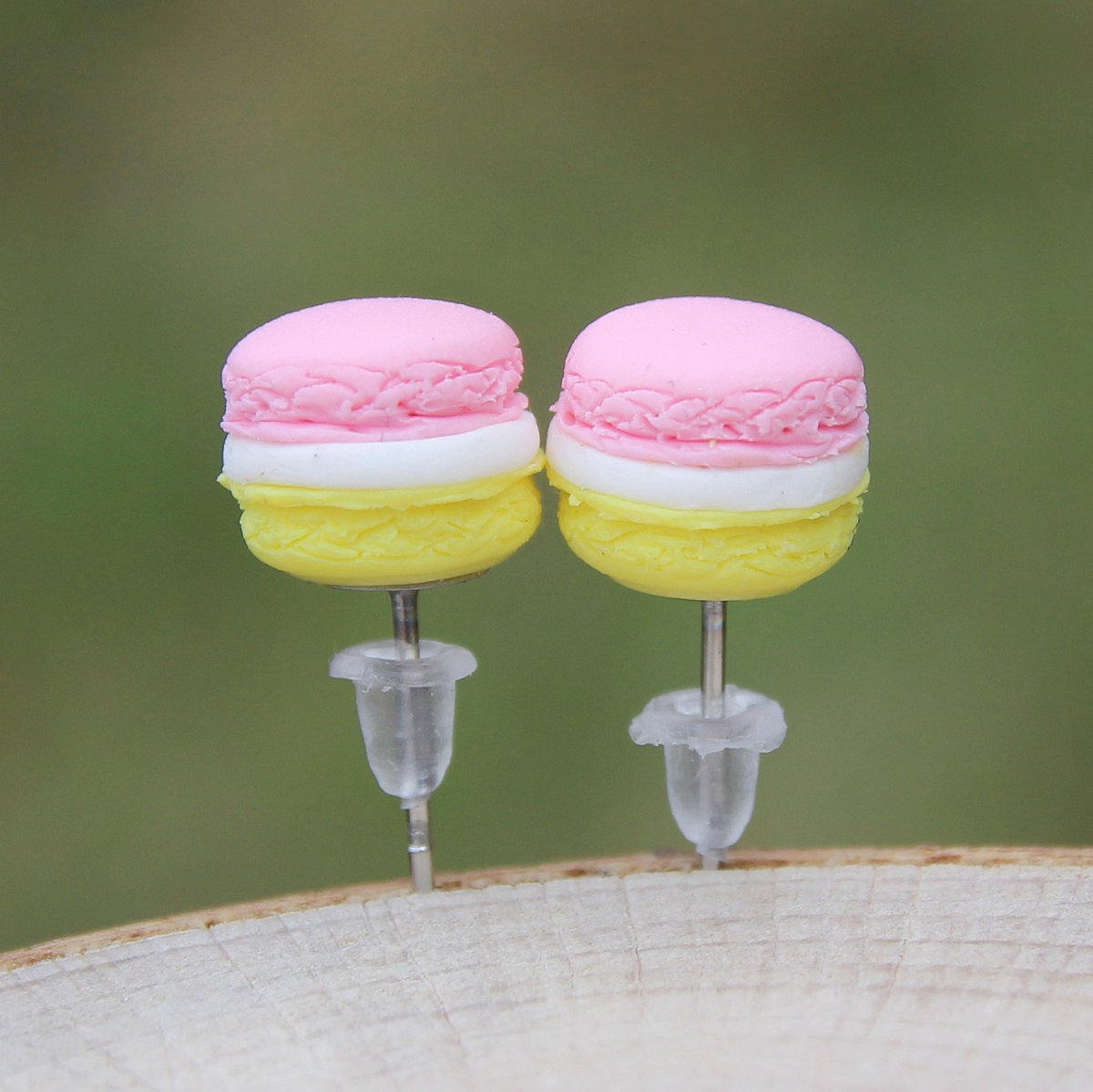 Růžovo-žluté mini makronky, pecky