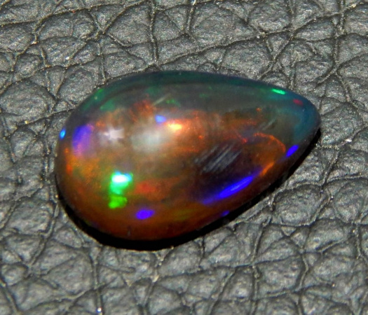 Etiopský černý opál 1.65 cts