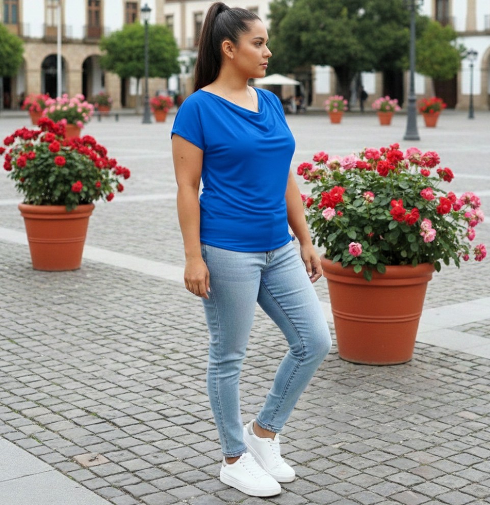 Halenka s vodou - středně modrá barva (viskóza) AKČNÍ CENA DO 31.1.