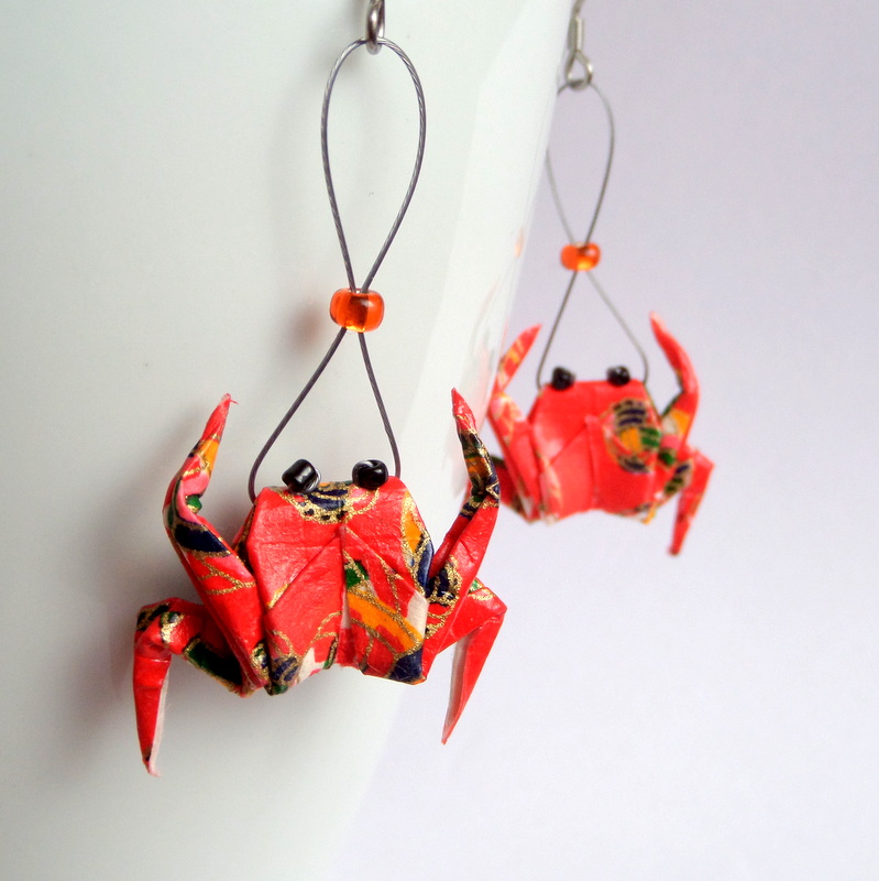Krabíci ze země bílých koní - origami náušnice