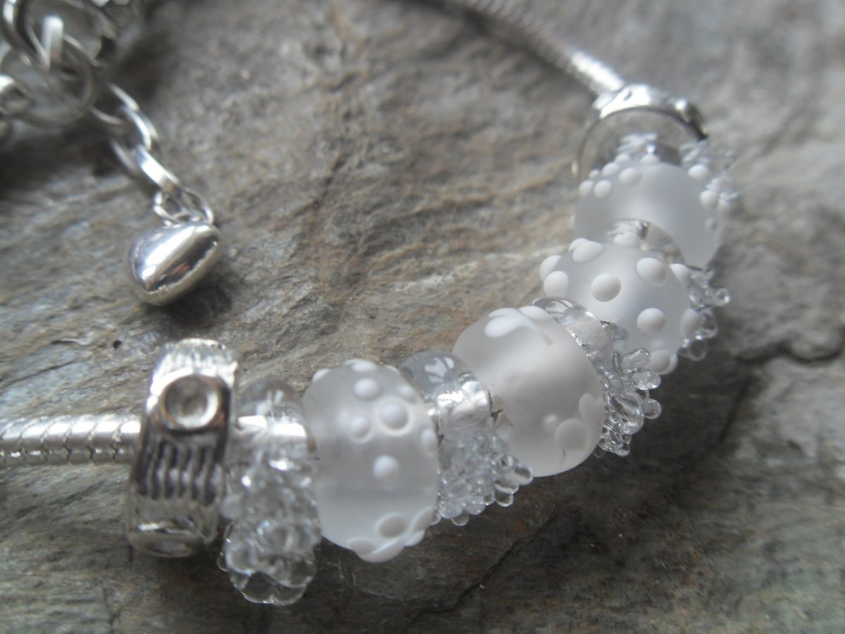 Vinutky 115 - náramek s matnými vinutkami