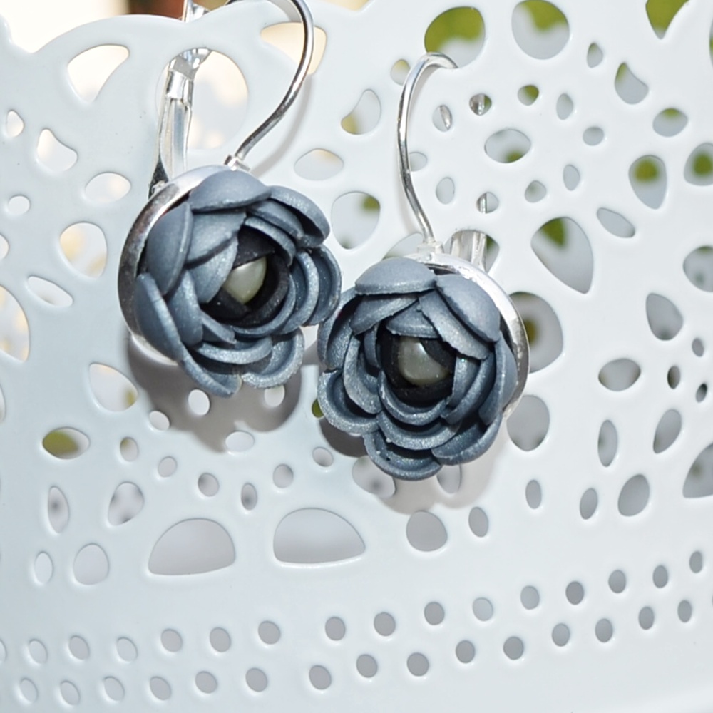 Šedostříbrňáčci