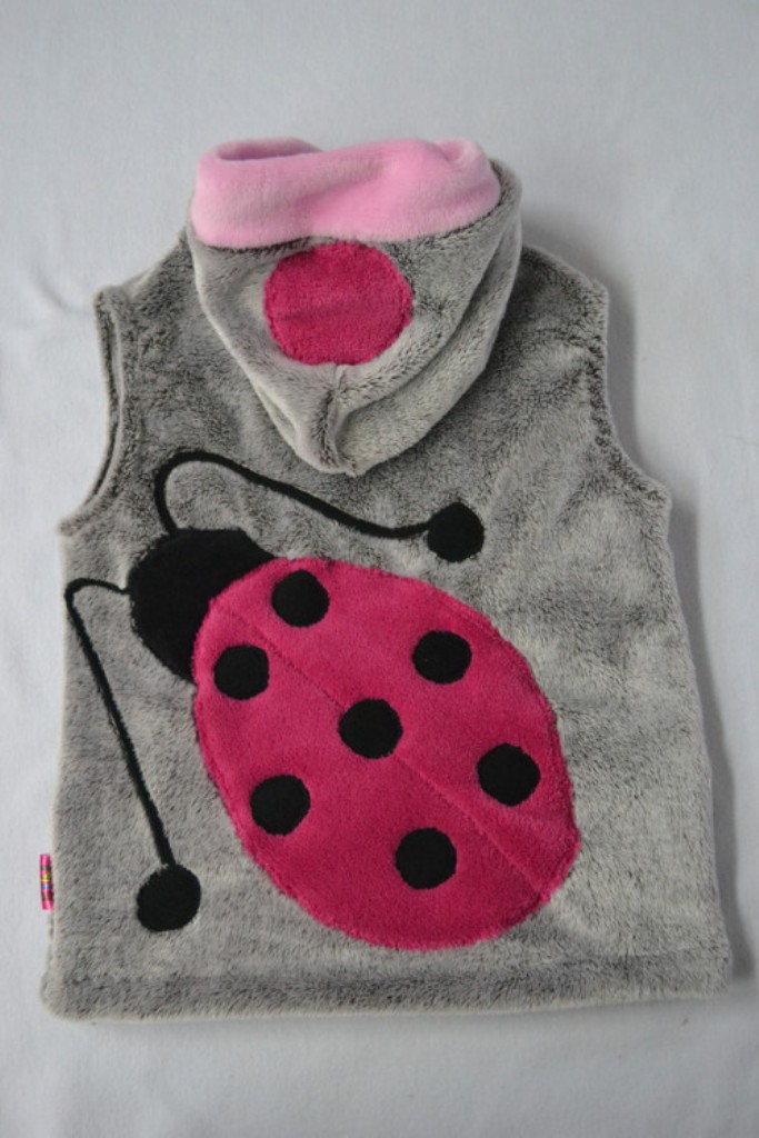 Vestička s beruškou:) 134 velikost