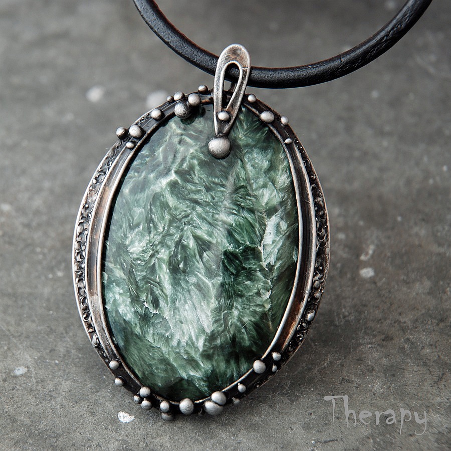 Medailon lesní paní