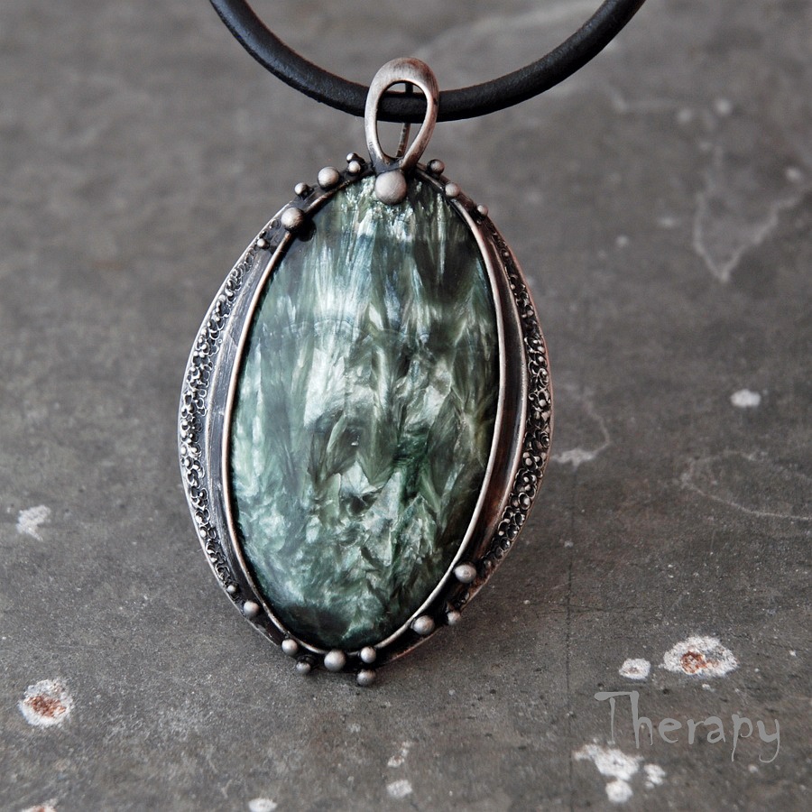 Medailon lesní paní