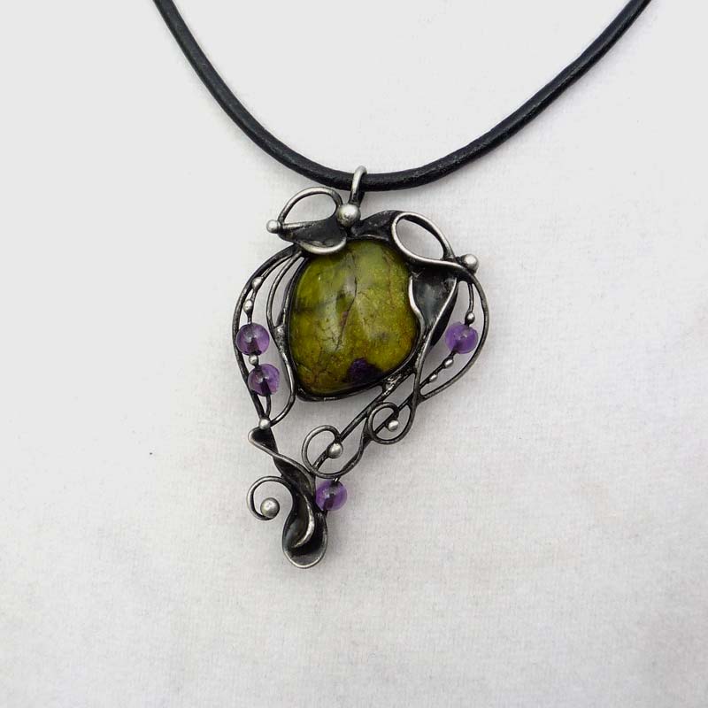 Serpentin v rozkvětu