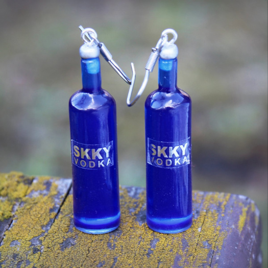 Sk.y vodka, vtipné náušnice, alkohol
