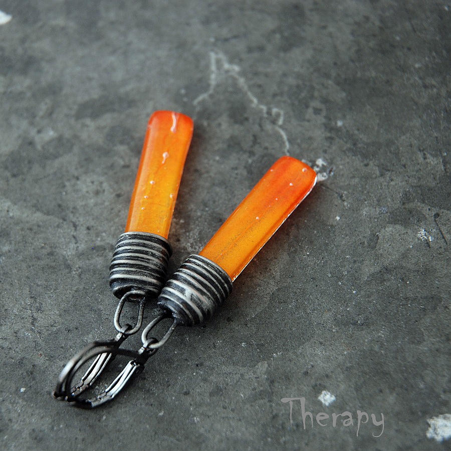 Žlutooranžové tyčinky