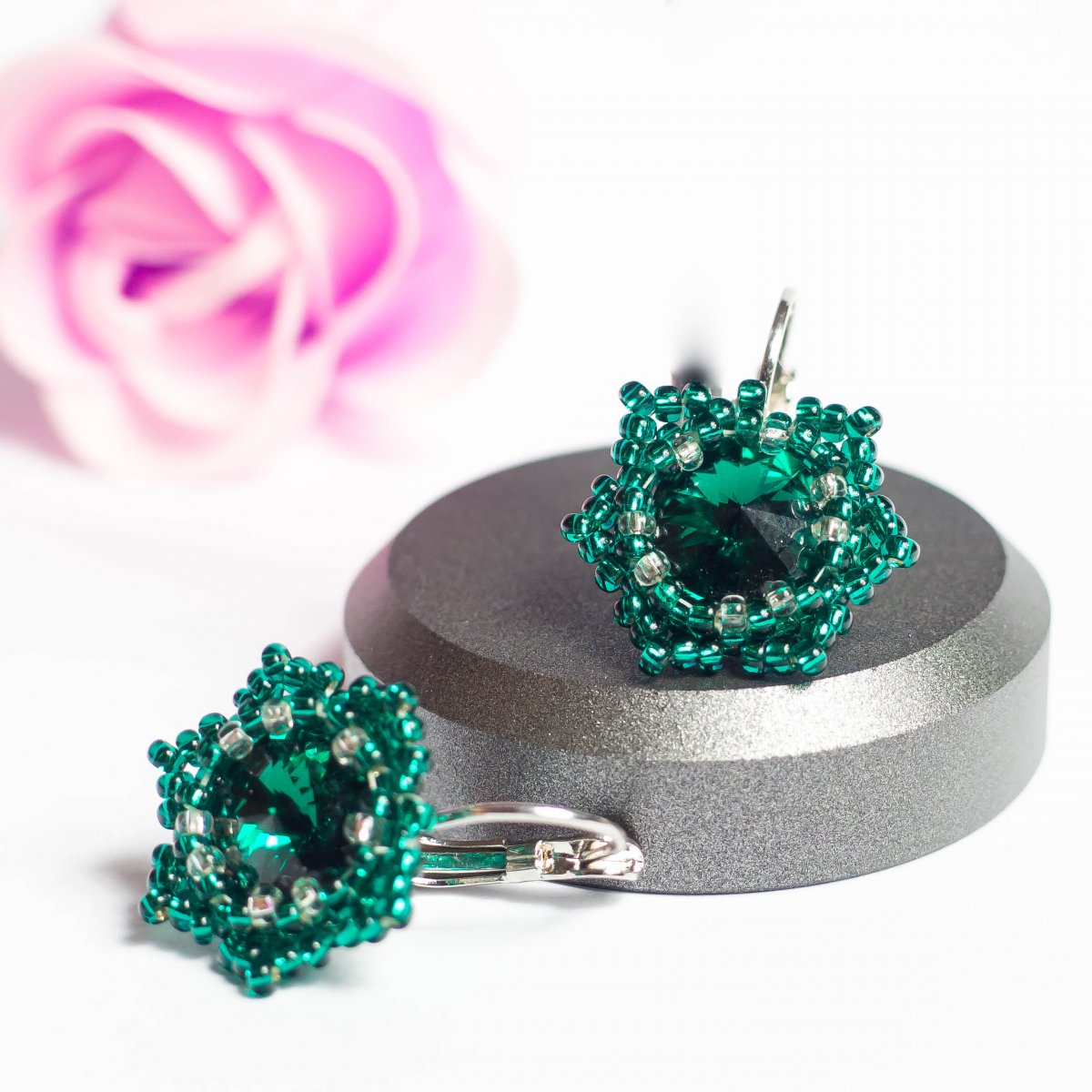 SMARAGDOVÉ KVĚTINY