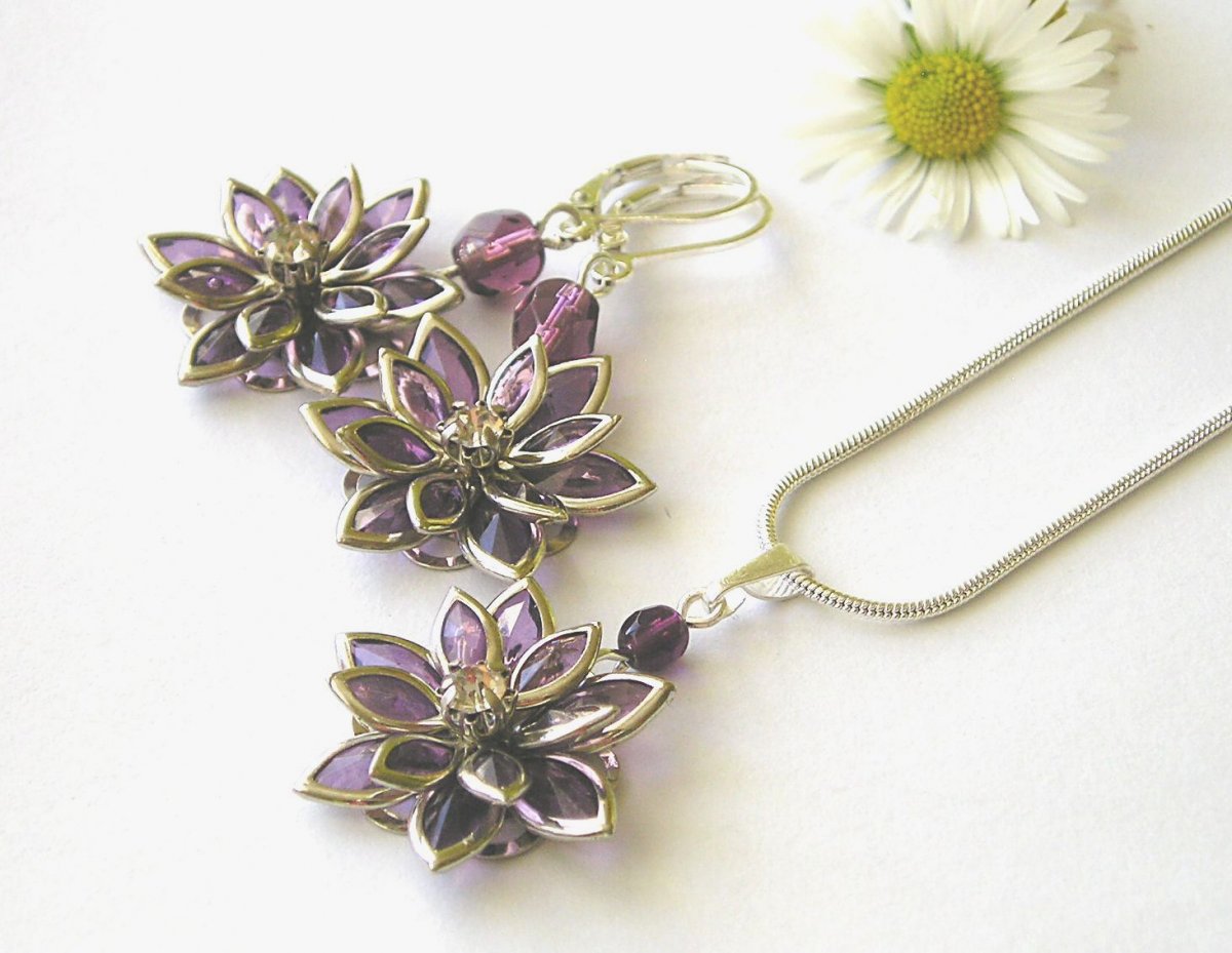 Souprava...fialkové potěšení