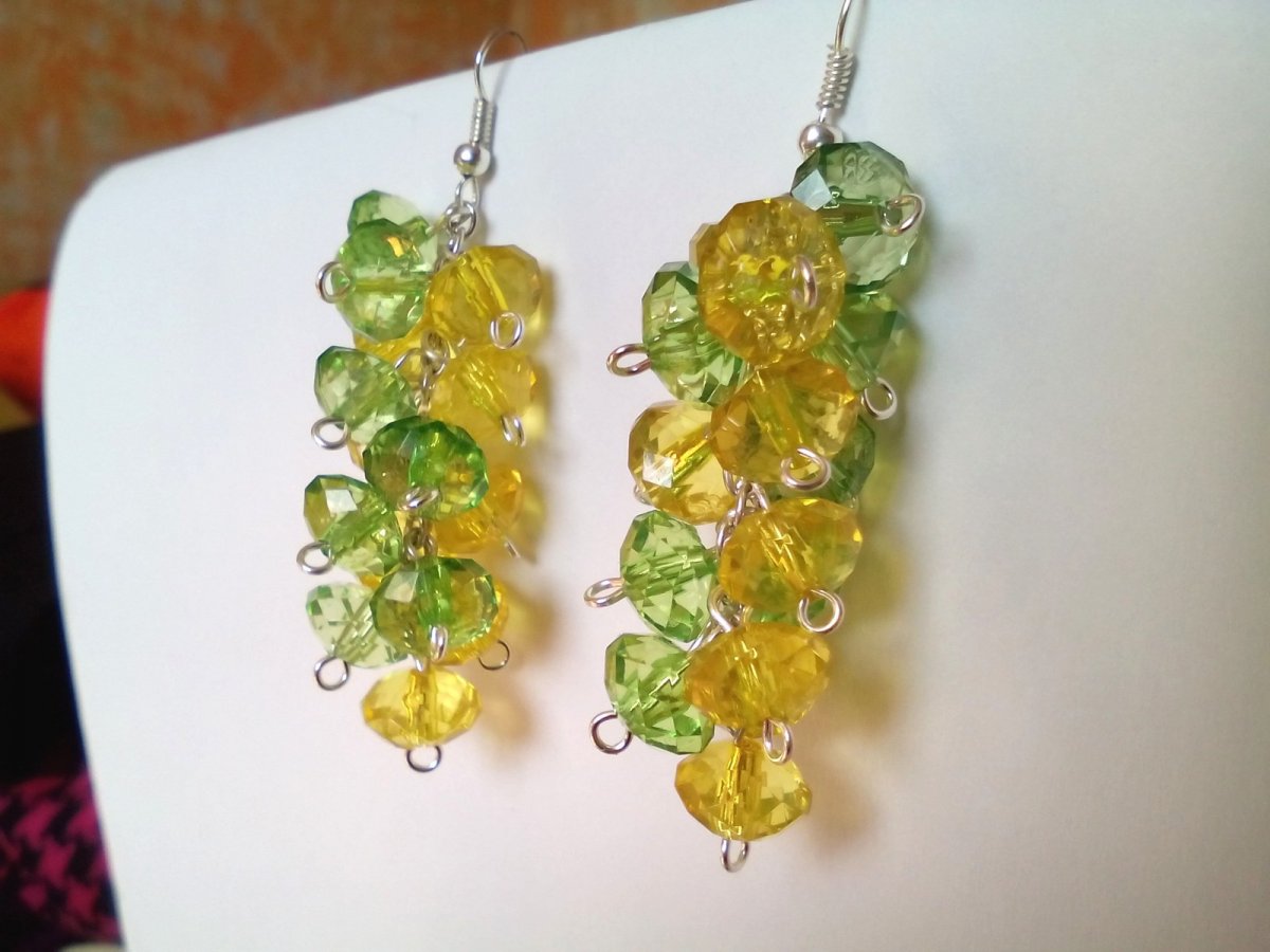 Žlutozelené kamínky - hrozny