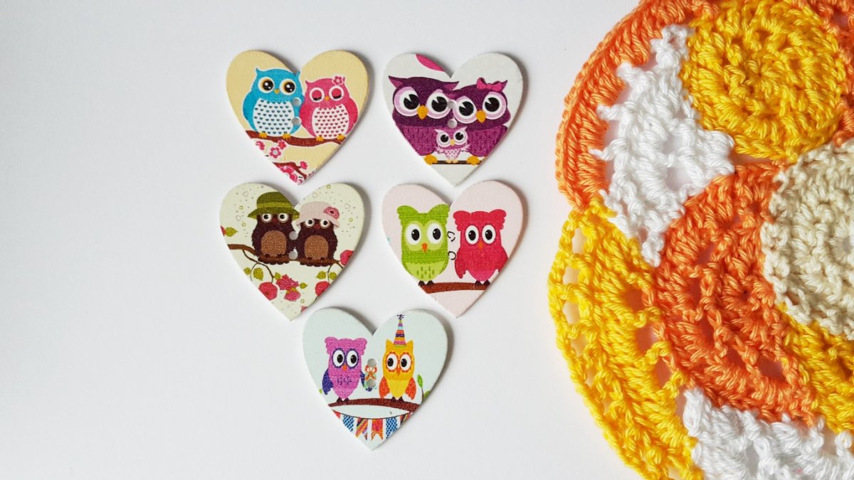 knoflík sova srdce 2ks  KND0055