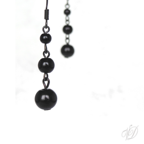 Náušnice - Stébla perličková černá (0164)