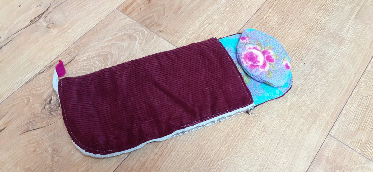 Spacák pro panenku barbie vínový