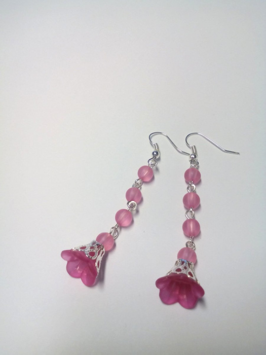 Růžové zvonečky s perlou