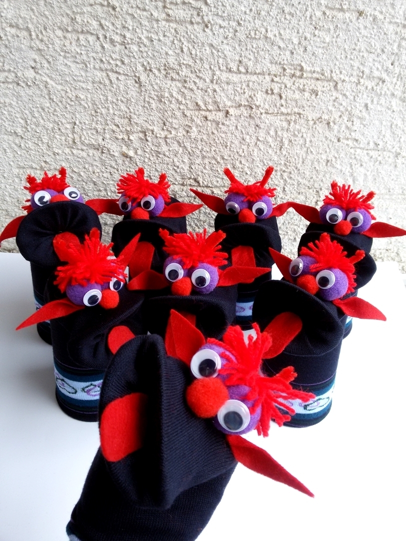 Maňásek ponožkáček čertino v barvách. č.967