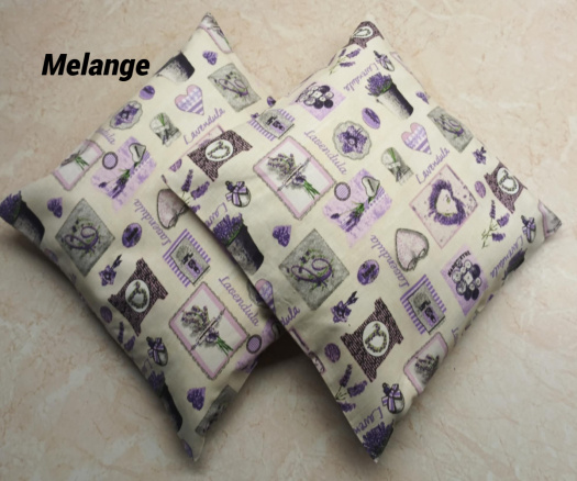 levandulový na bílém dřevě-plněný polštářek