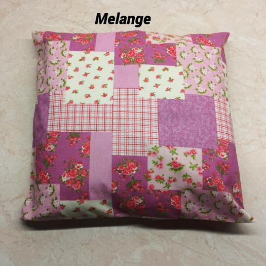 Veselý patwork- plněný polštářek