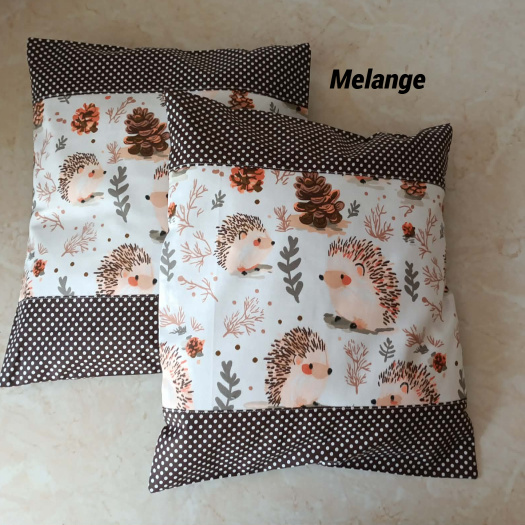    Ježkový plněný polštářek