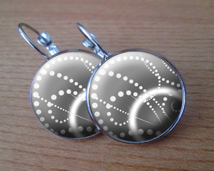 COOL VISACÍ NÁUŠNICE - stříbrná abstakce