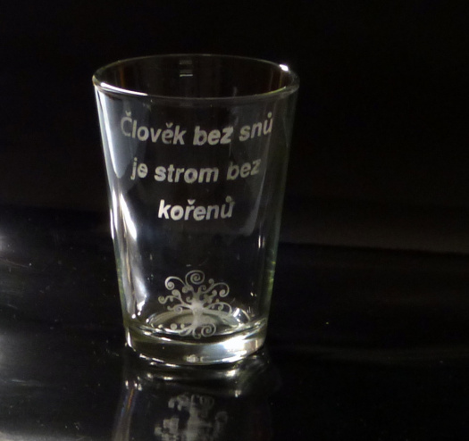 Zdobená sklenička - strom