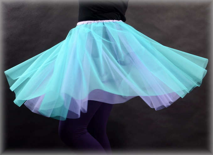 OBOUSTRANNÁ KOLOVÁ TYLOVÁ SUKNĚ