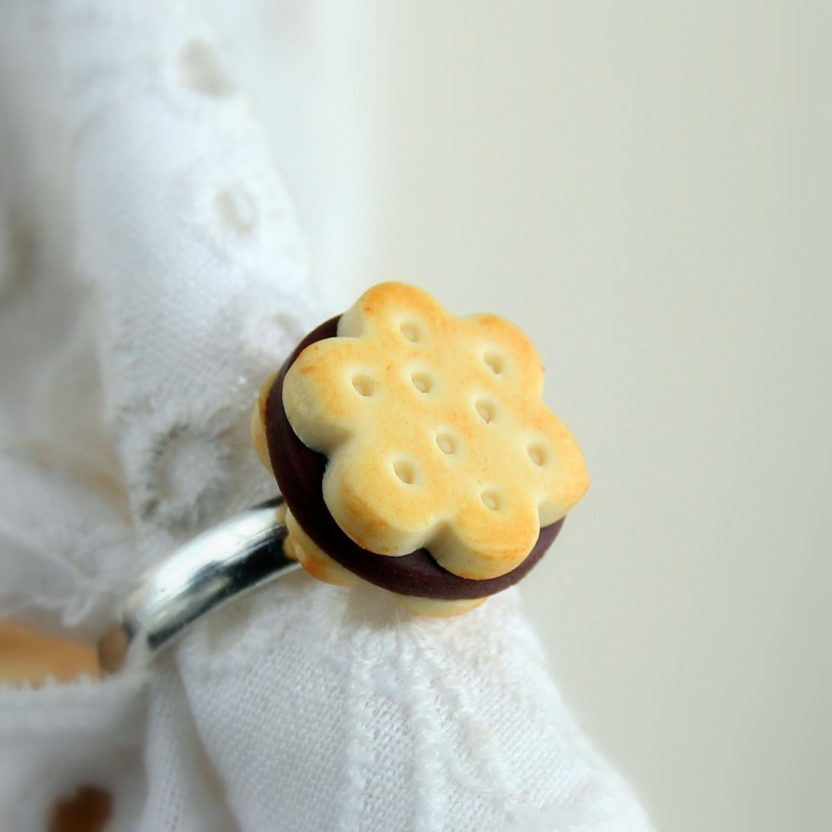 Sušenka, dětský prstýnek