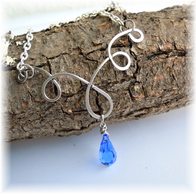 Tepaný se swarovski křišťálem 2