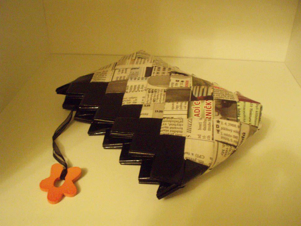 Taštička s černým pruhem