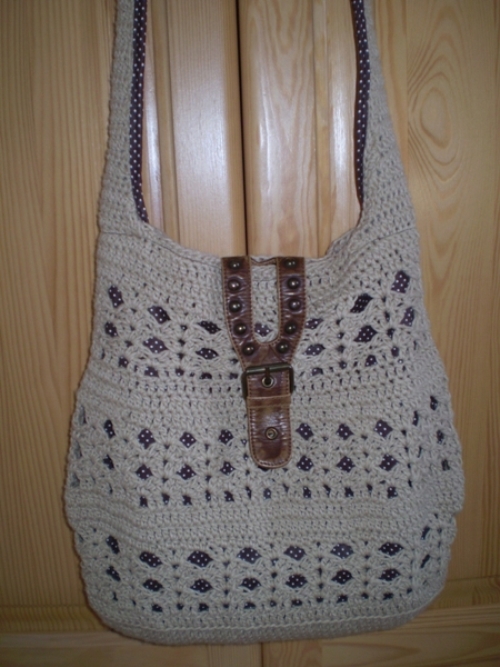 Taška-kabelka háčkovaná