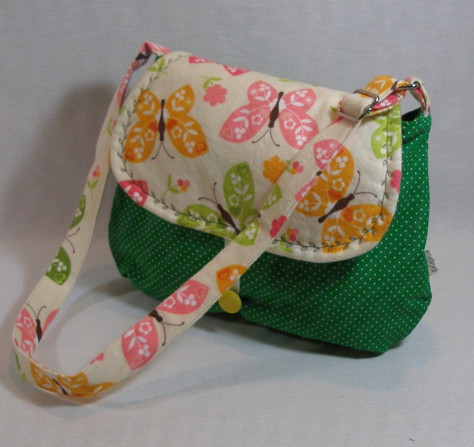 kabelka puntíkatá motýlí