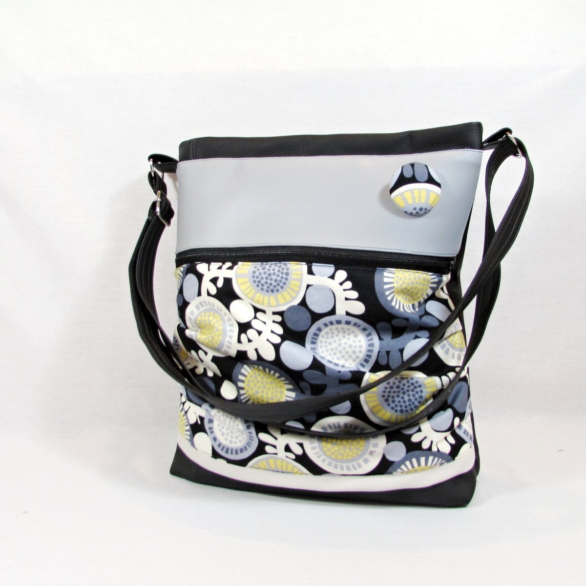 koženková - s butonkem