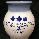 Malovaná váza do modra