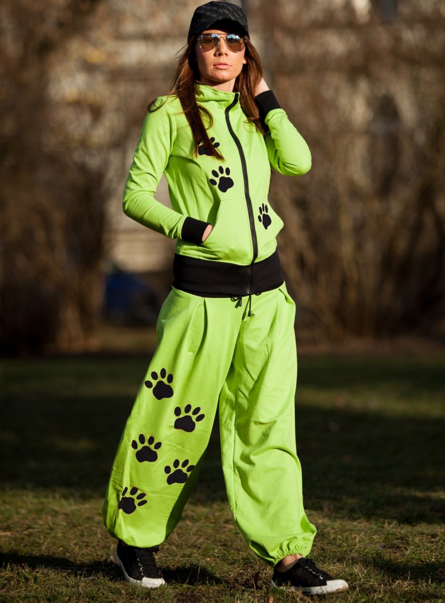  Mikina + tepláky v kiwi odstínu