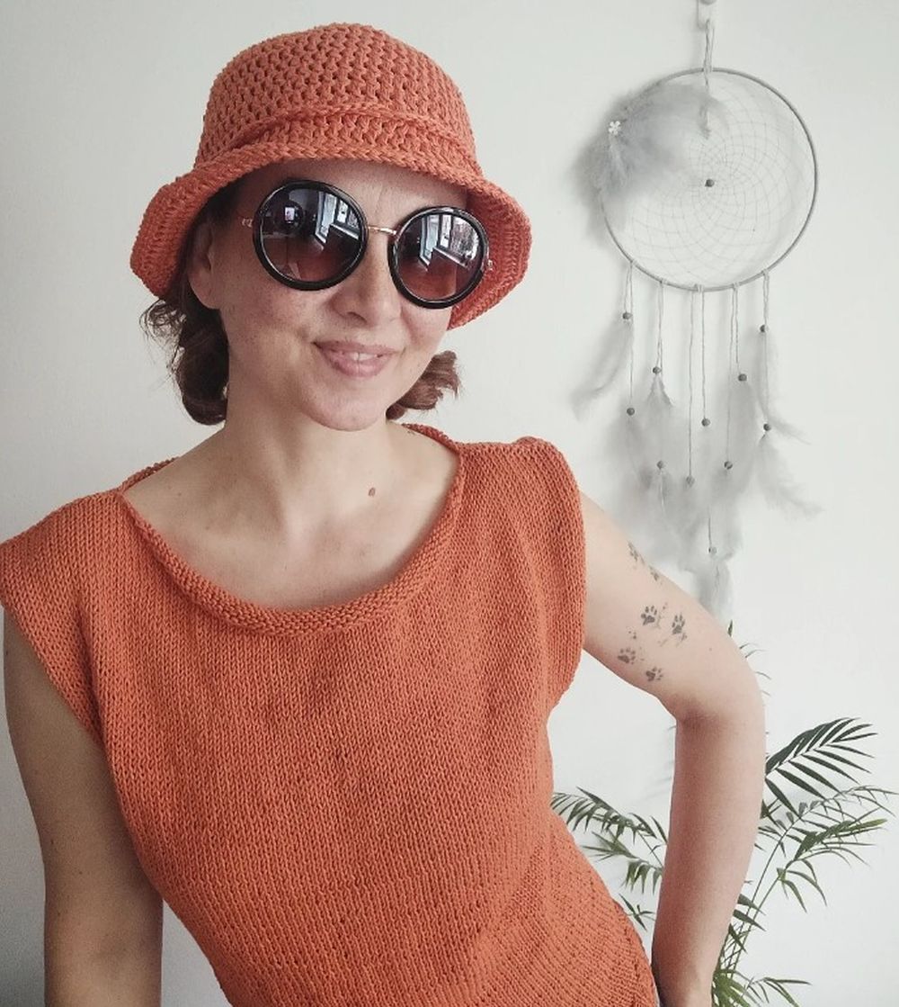 boho háčkovaný klobouček terakota