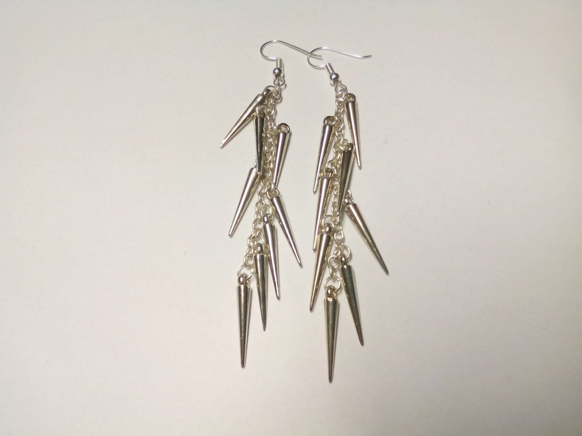 Stříbrné ostny na řetízku - hrozny