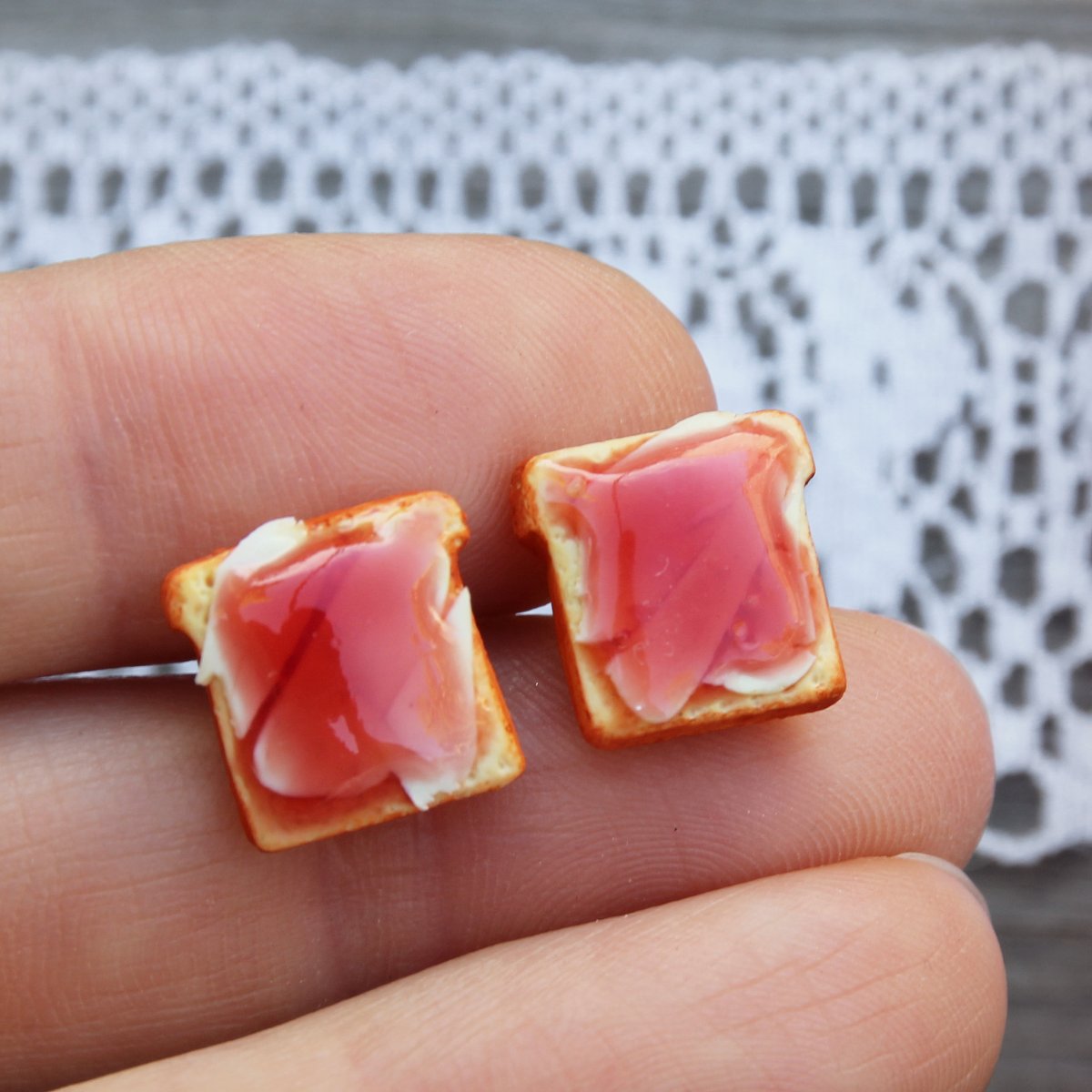 Toasty s máslem a marmeládou, pecky, fimo