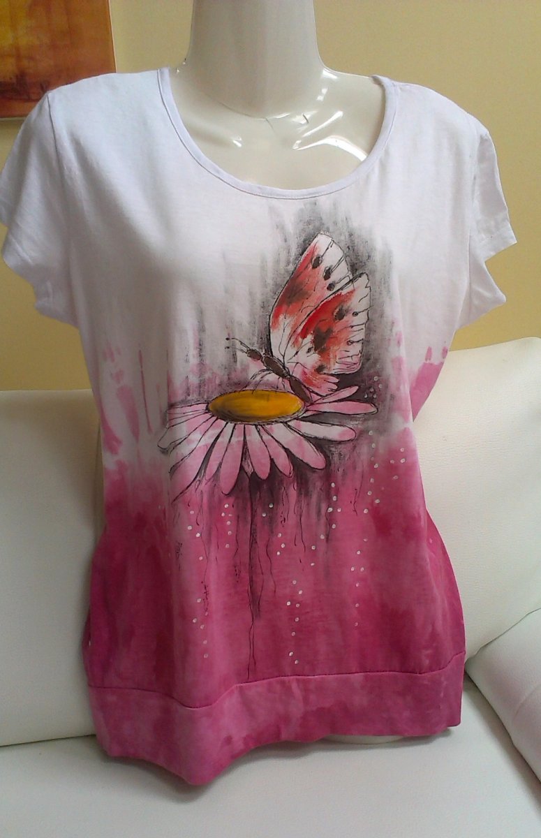 tričko s motýlem 