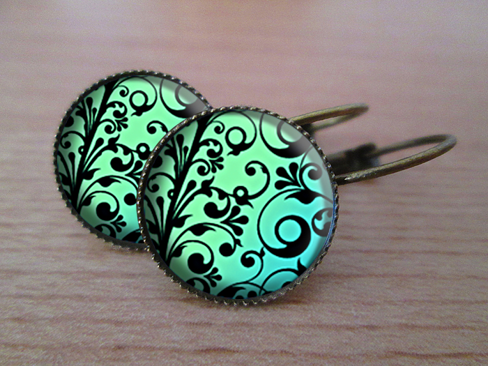 VINTAGE VISACÍ NÁUŠNICE - V trní