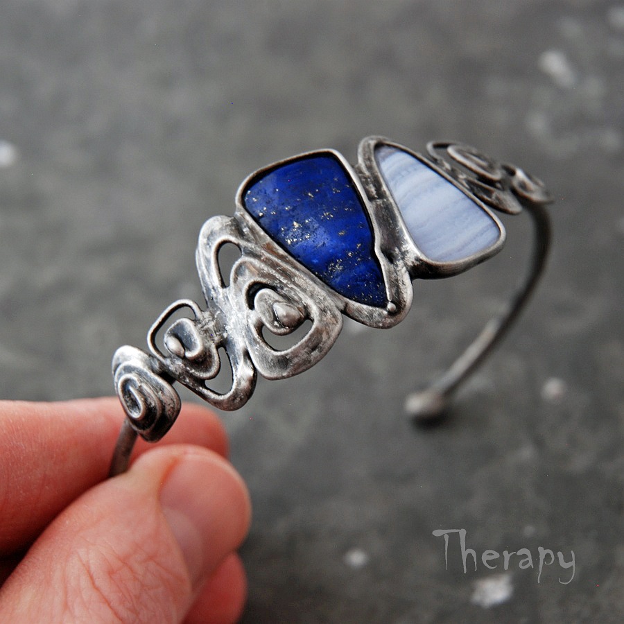 Náramek modromodrý