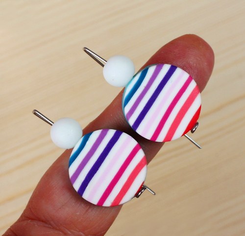 pestré proužkované náušnice ..chir. ocel
