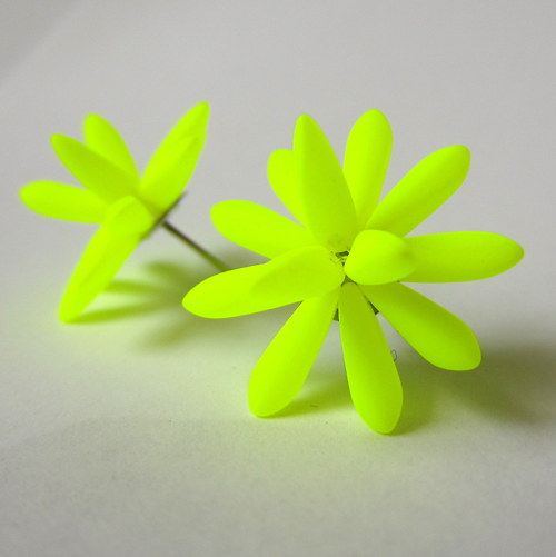 Pecky v neonu-žluté