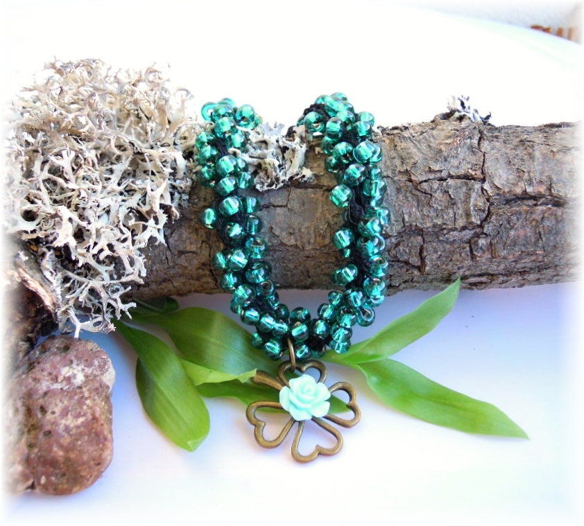 Azurový se čtyřlístkem 