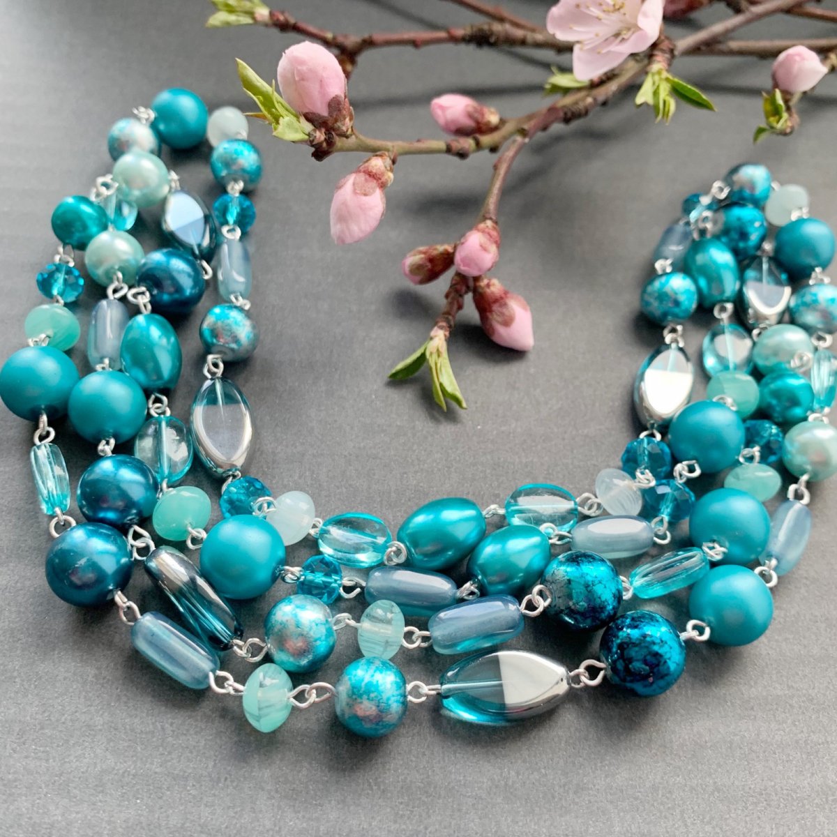 Tyrkysovo petrolejové korále