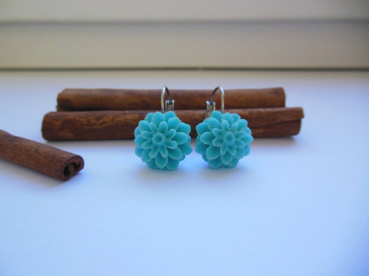 Tyrkysové kytičky (zapínání - chirurg. ocel)