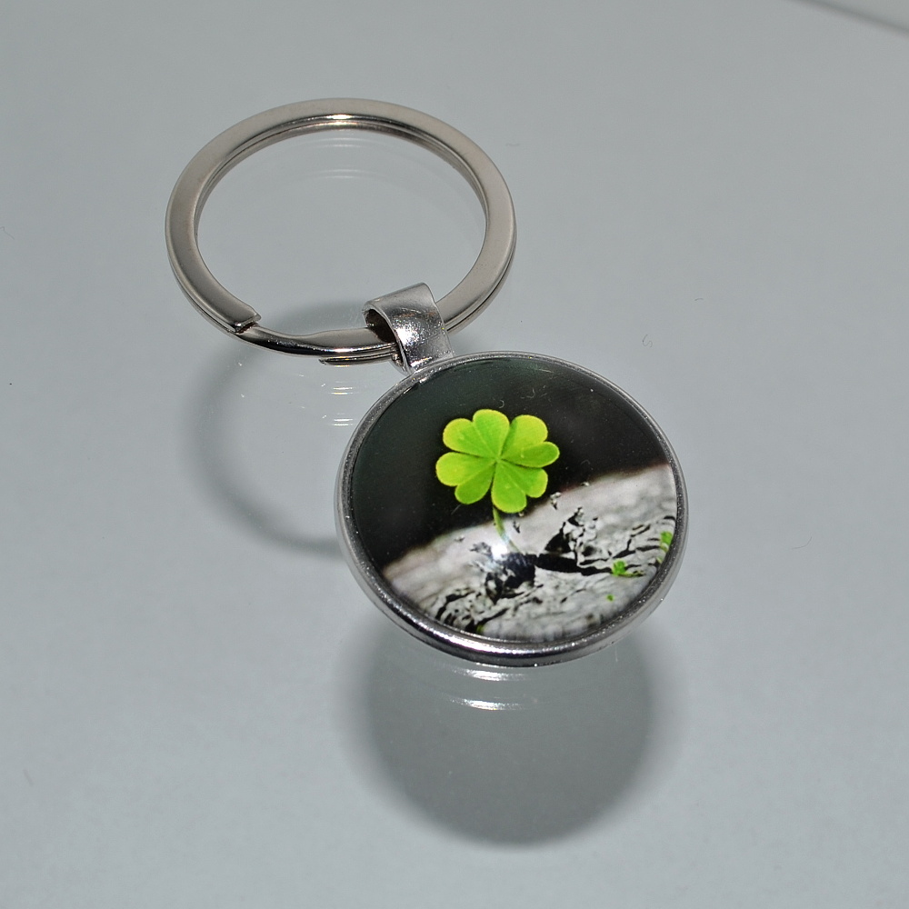 Přívěsek na klíče - čtyřlístek (0074)